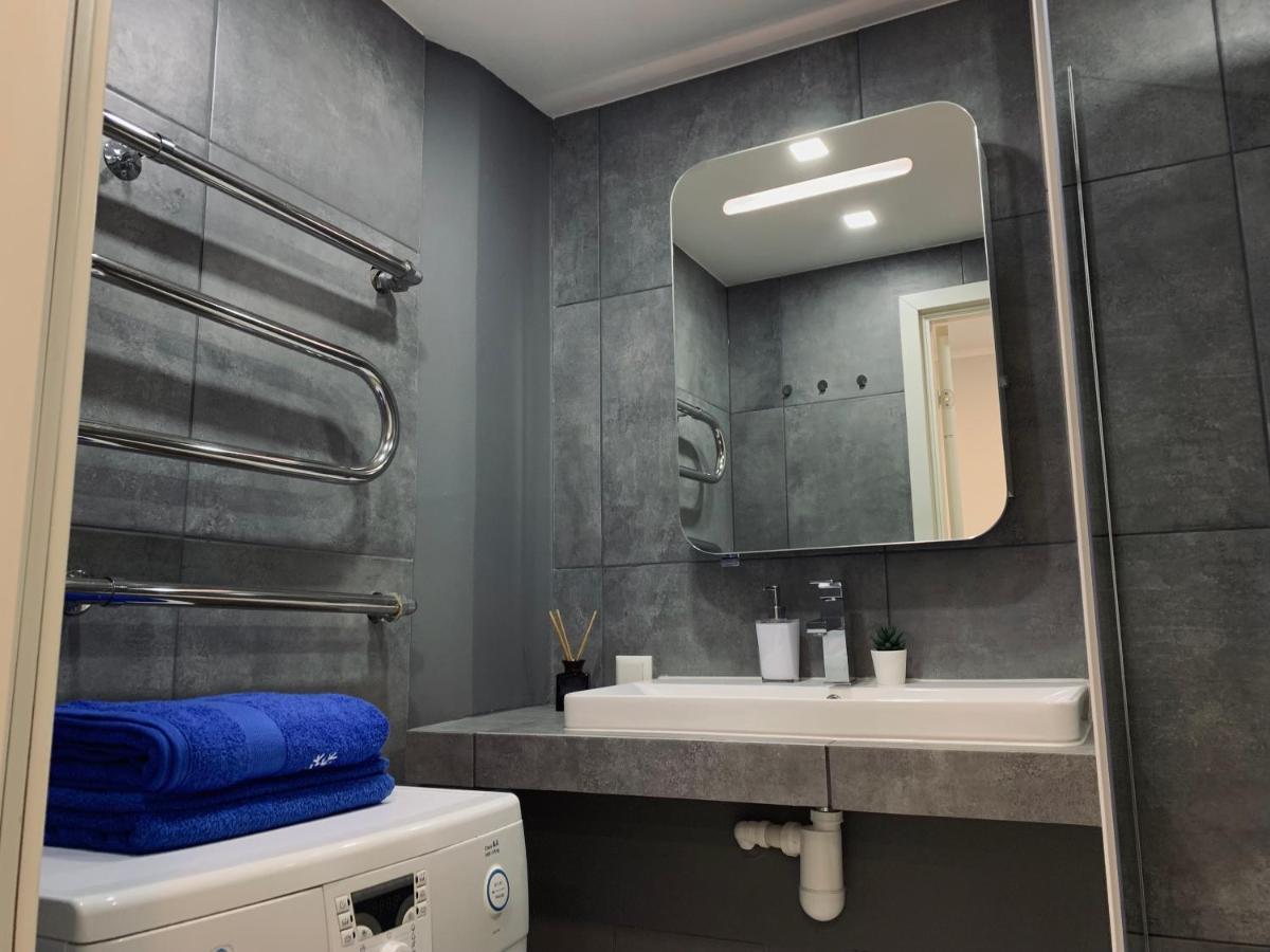 You'Ll Love This Large Apartment! Free Parking! Tallinn Exterior photo